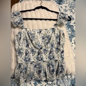 Francesca's Collections Blue Floral Blouse